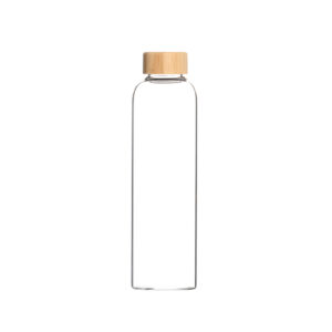 Schlanke Glas-Trinkflasche mit einem schlichten Bambus-Schraubdeckel.